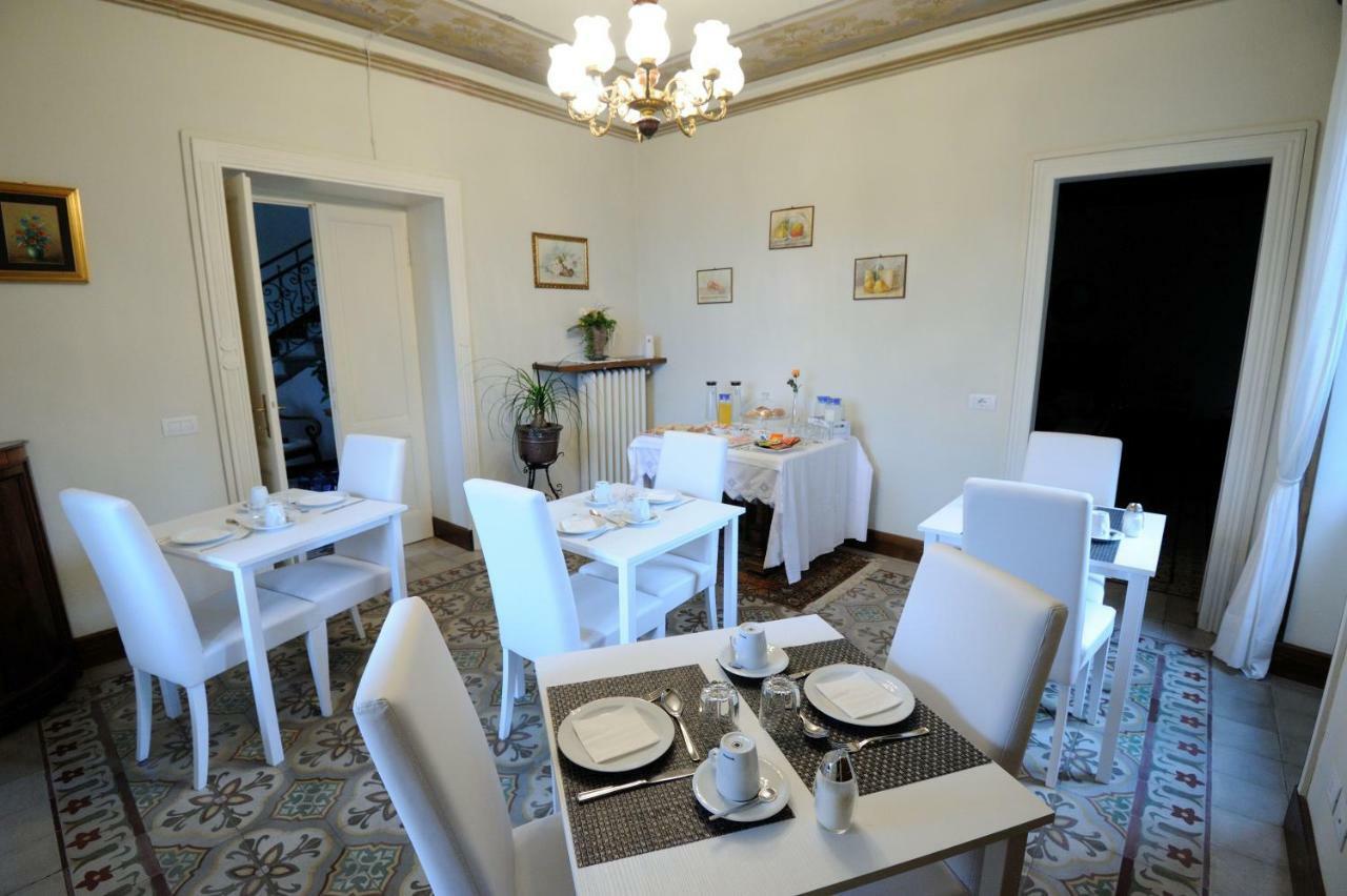 Il Motto Di Tommy Bed and Breakfast Castelveccana Buitenkant foto